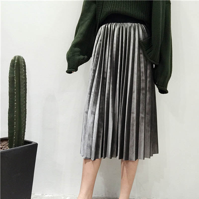 High-Waisted Metallic Pleated Skirt